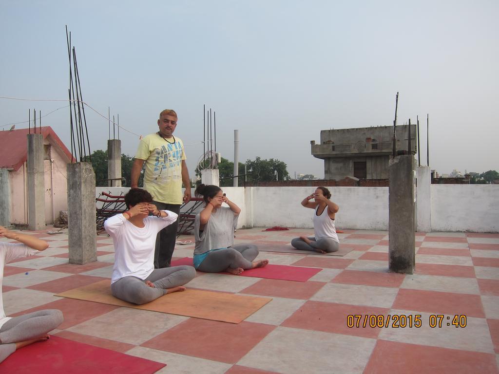 Kedar Pensión Varanasi Exterior foto